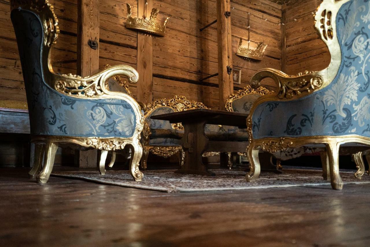 Fontaine Mansion Apartment Liepaja Luaran gambar